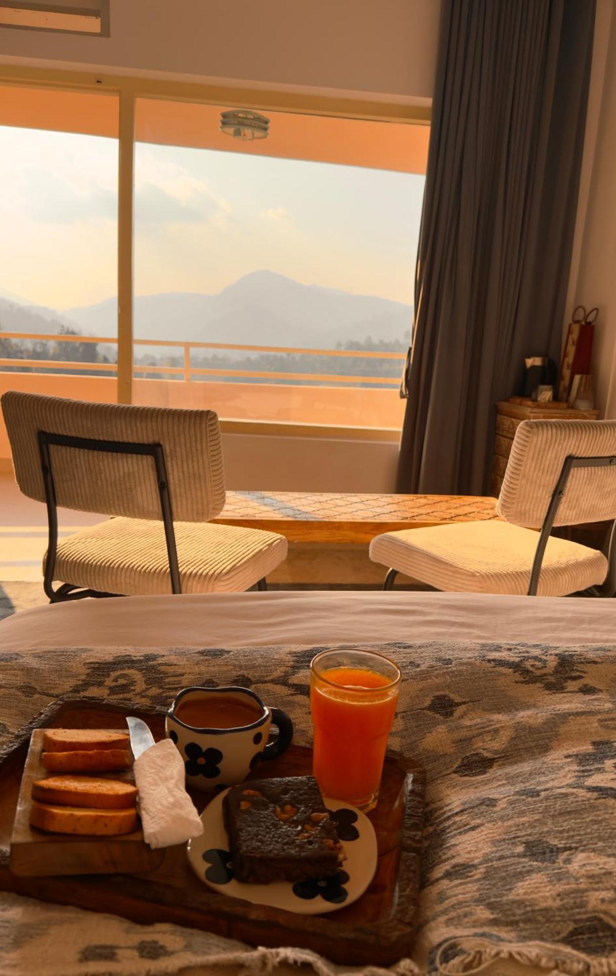 Nazaara -Thhpsociety - Mukteshwar - Witness The View From Your Bed מראה חיצוני תמונה
